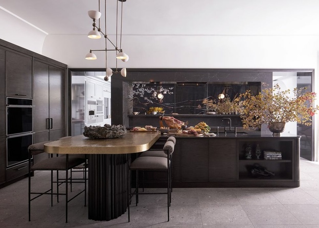 کابینت مدرن تیره