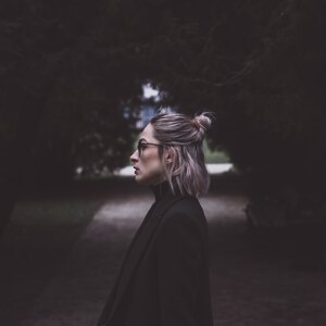 بالیاژ های محبوب روی موهای مشکی در سال ۲۰۱۹