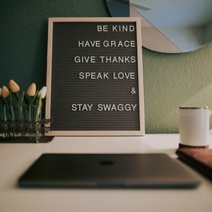 خانه  تکانی عید و چیزهای اهدایی به خیریه