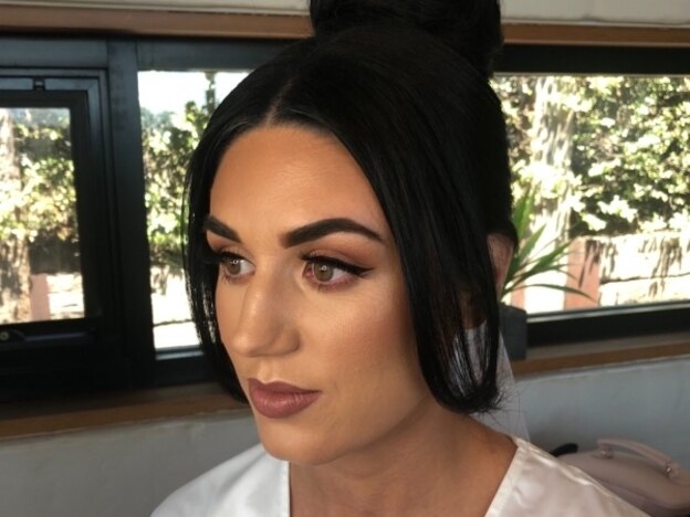 آرایشگر عروس