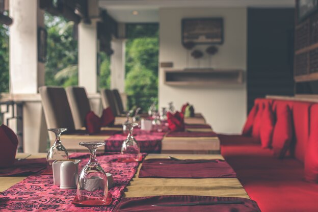 تمیز کردن مبل پارچه ای