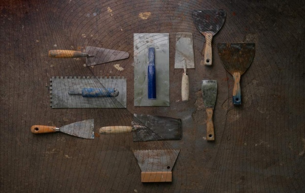 راهنمای کامل معرفی و استفاده از ابزار مورد نیاز بنایی برای استادکاران حرفه ای