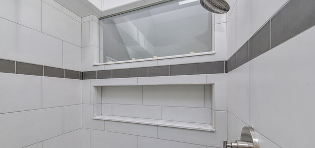 طرح کاشی کاری سرویس بهداشتی 8