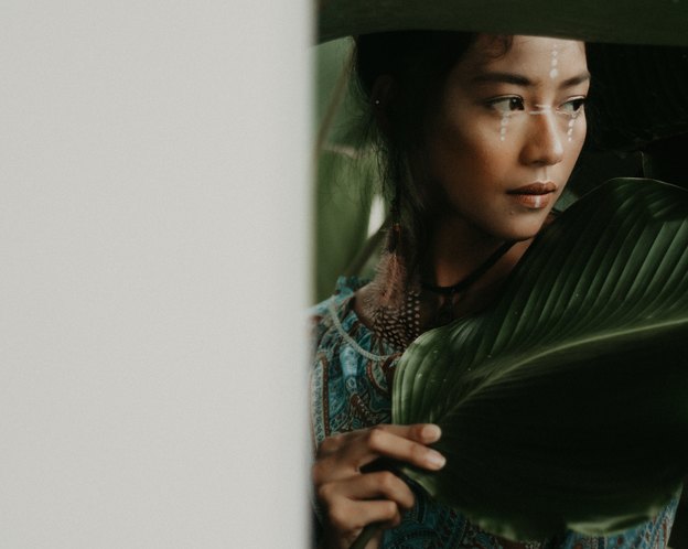 کاشت و پیوند ابرو: مزایا و مراقبت های آن