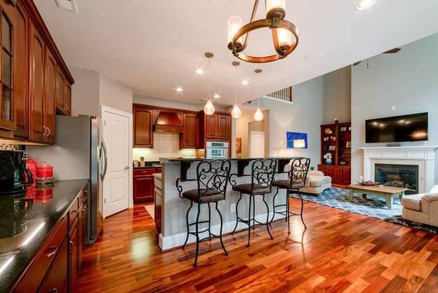 آموزش تمیز کردن کفپوش چوبی بدون آسیب رساندن به آن