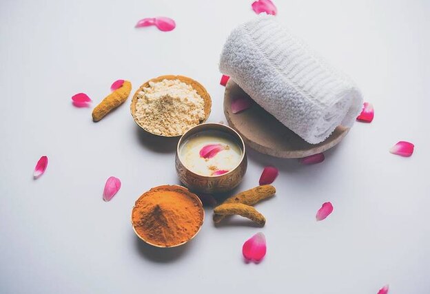 پاکسازی پوست در خانه با مواد طبیعی