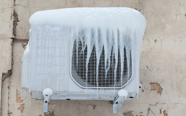 ۱۰ دلیل یخ زدن لوله رفت و برگشت کولرگازی + ۶ راه حل ساده