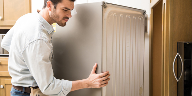 ۷ نکته کلیدی درباره طریقه حمل یخچال ساید در راه پله