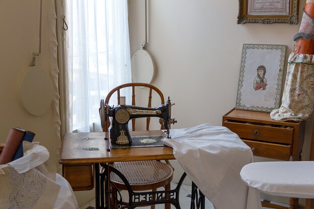 خیاطی: شلوار جین کهنه را دامن کنید