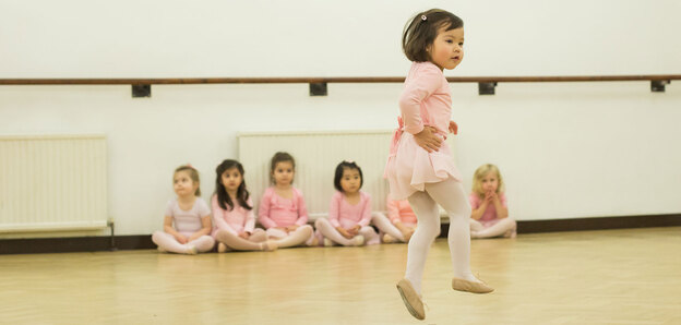 چگونه قیژ قیژ کفپوش پارکت را بگیریم؟