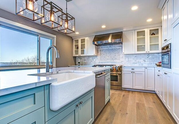 کابینت دو رنگ آبی سفید