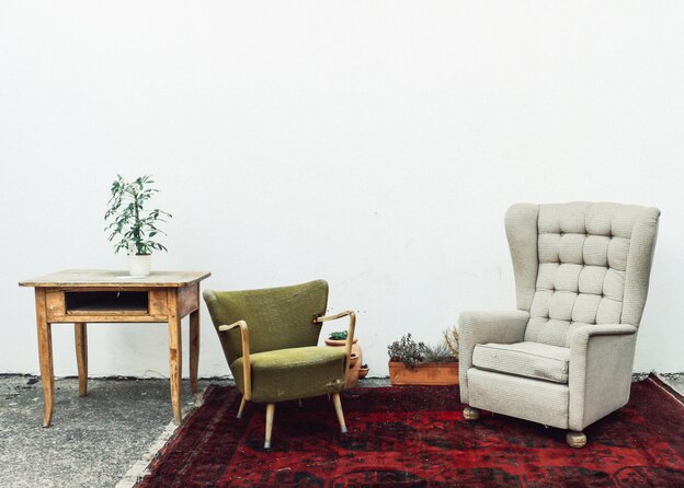 دوخت و دوز کاور مبل در خانه