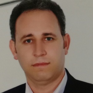 صالح آقازاده