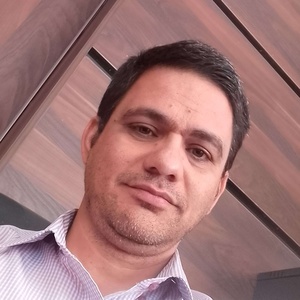 محسن احمدی