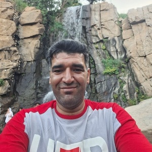 مهدی بهمن آبادی