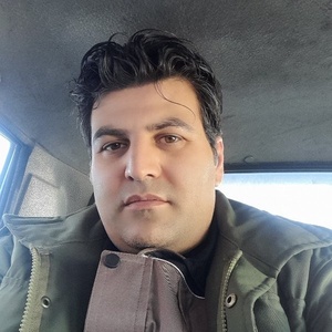 هادی اکبران آلانق