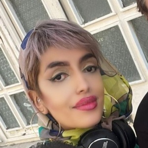 کمند شوقیان