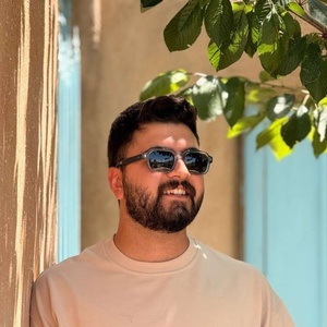 دانیال حافظ