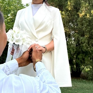 کیانا لطیفی نژاد