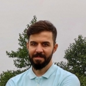 کریم معینیان