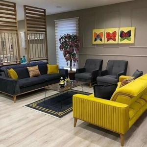 نگار آذر فر