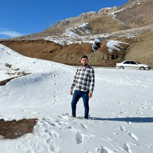 فرزاد احمدی تبار