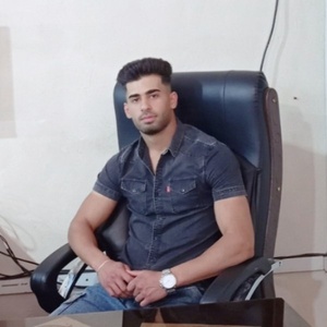 کیوان آدینه وند