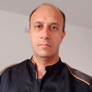حسین عارفی نسب