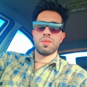 حسن اسفندیاری