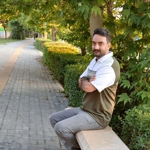 صادق دانشور