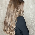 زهرا رشیدیان زاده