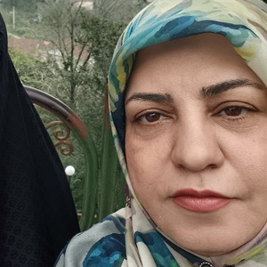 زهرا خسروجردی