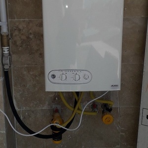 احسان صنوبری داز