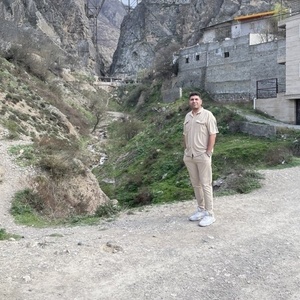 کیانوش خادم