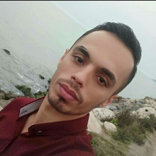 امیر مددخواه