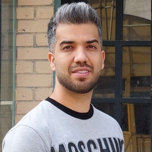 امیر اکبری نژاد