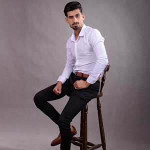 حسین بیابان پیما بیشه