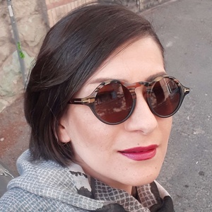 ساناز عزیزی علی الو