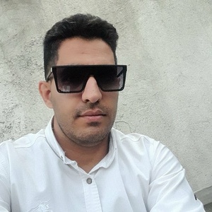 فرشاد روزبه