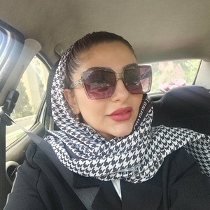 سمیه شاهین پور