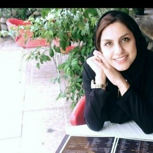 مریم حاجی زاده