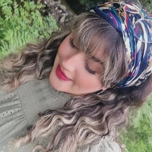 رقیه گلسرخی