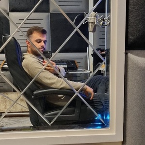 اشکان تیموری