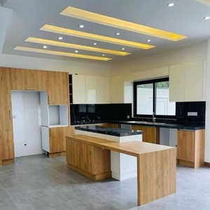 دانیال عیوضی نساز