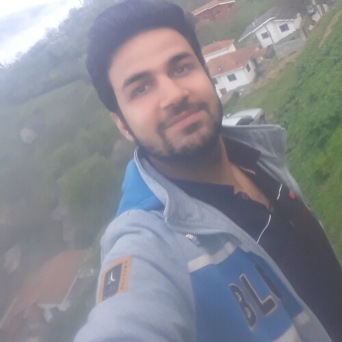 امیر اقبالی