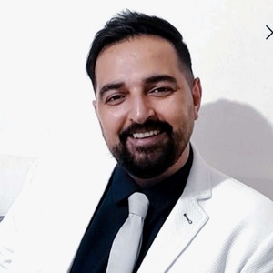 علی آزاد اسکلو