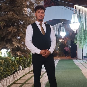 اکبر نعمت زاده