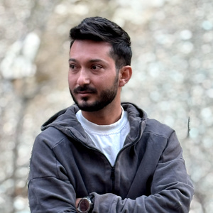 فرشاد ضیایی