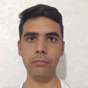 آریا زینال زاده