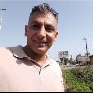 محسن شیخ زاده